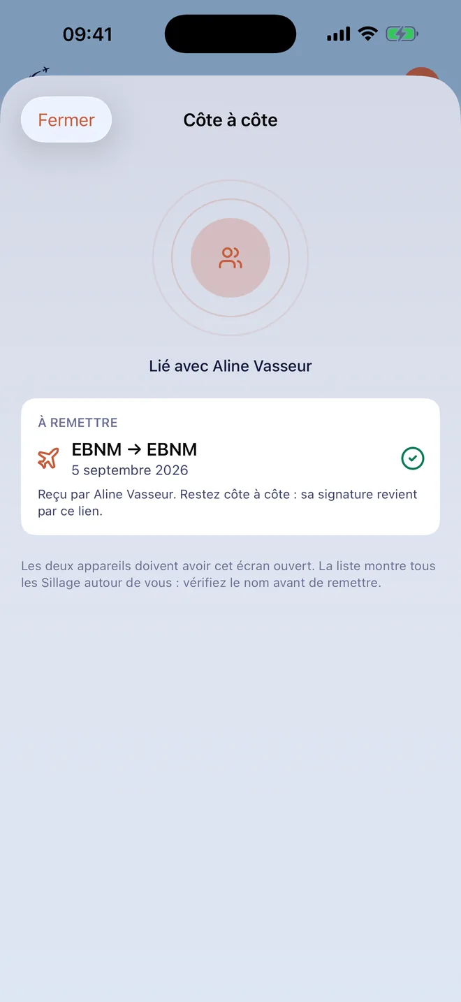 Écran « Côte à côte » : deux téléphones liés et la ligne à remettre